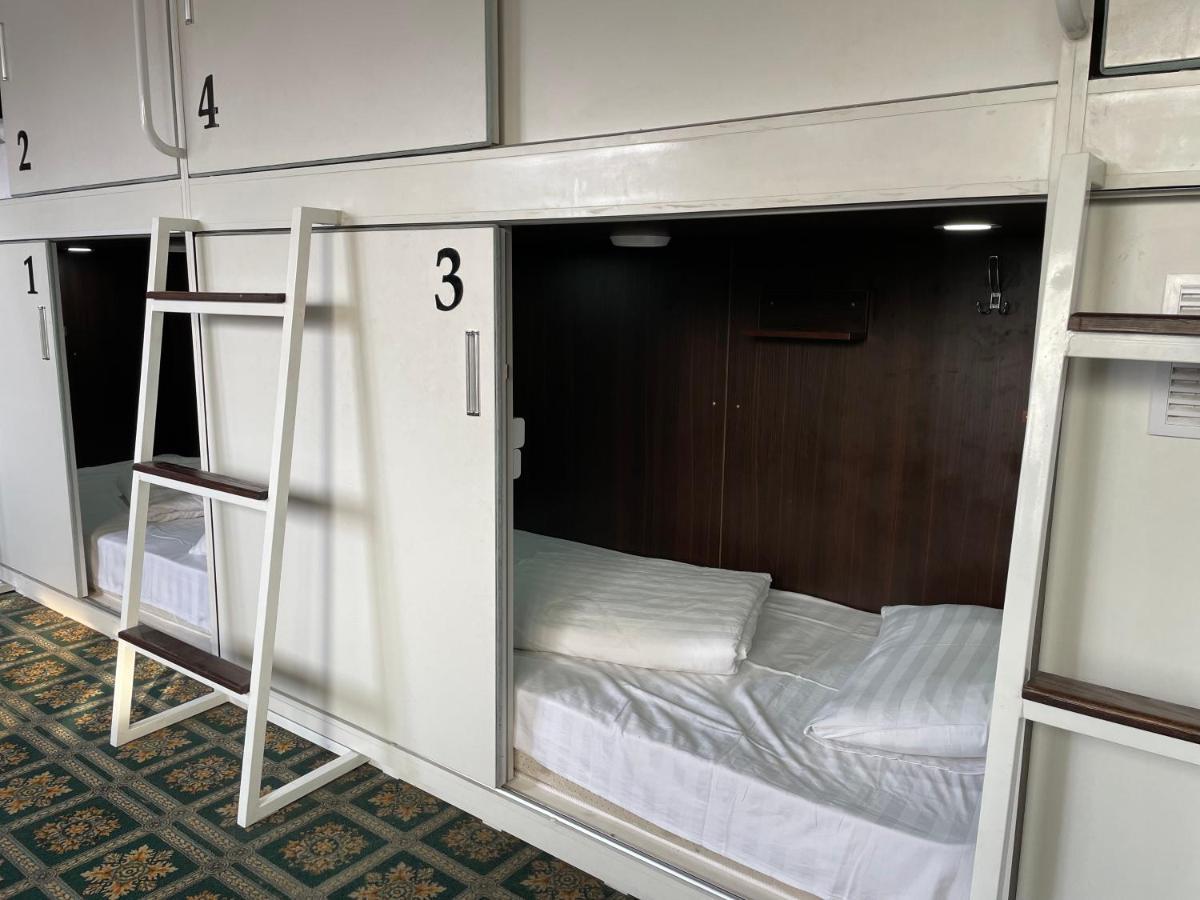 Capsule Hotel Technocave Bishkek Exterior foto