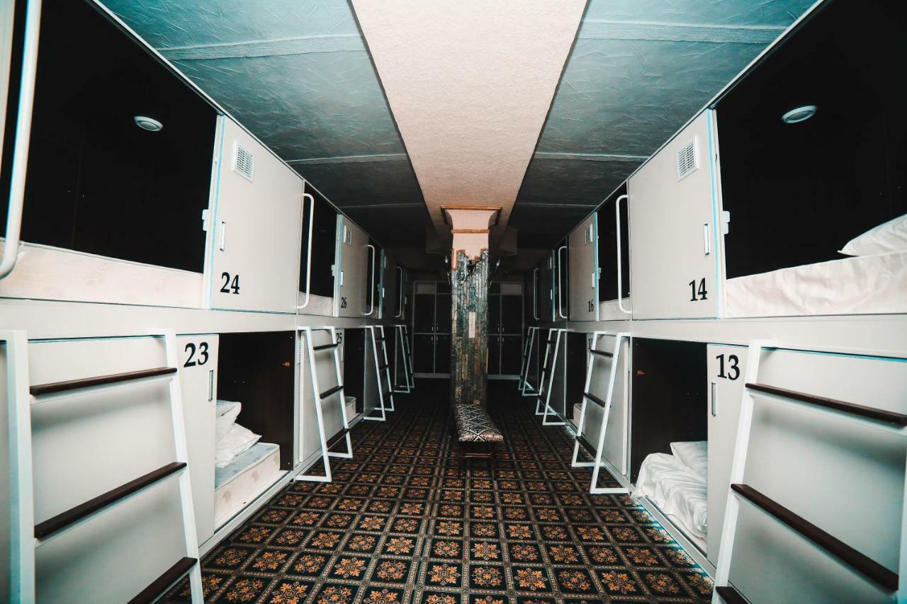 Capsule Hotel Technocave Bishkek Exterior foto