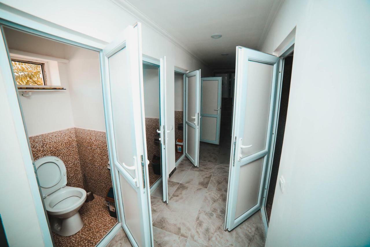 Capsule Hotel Technocave Bishkek Exterior foto