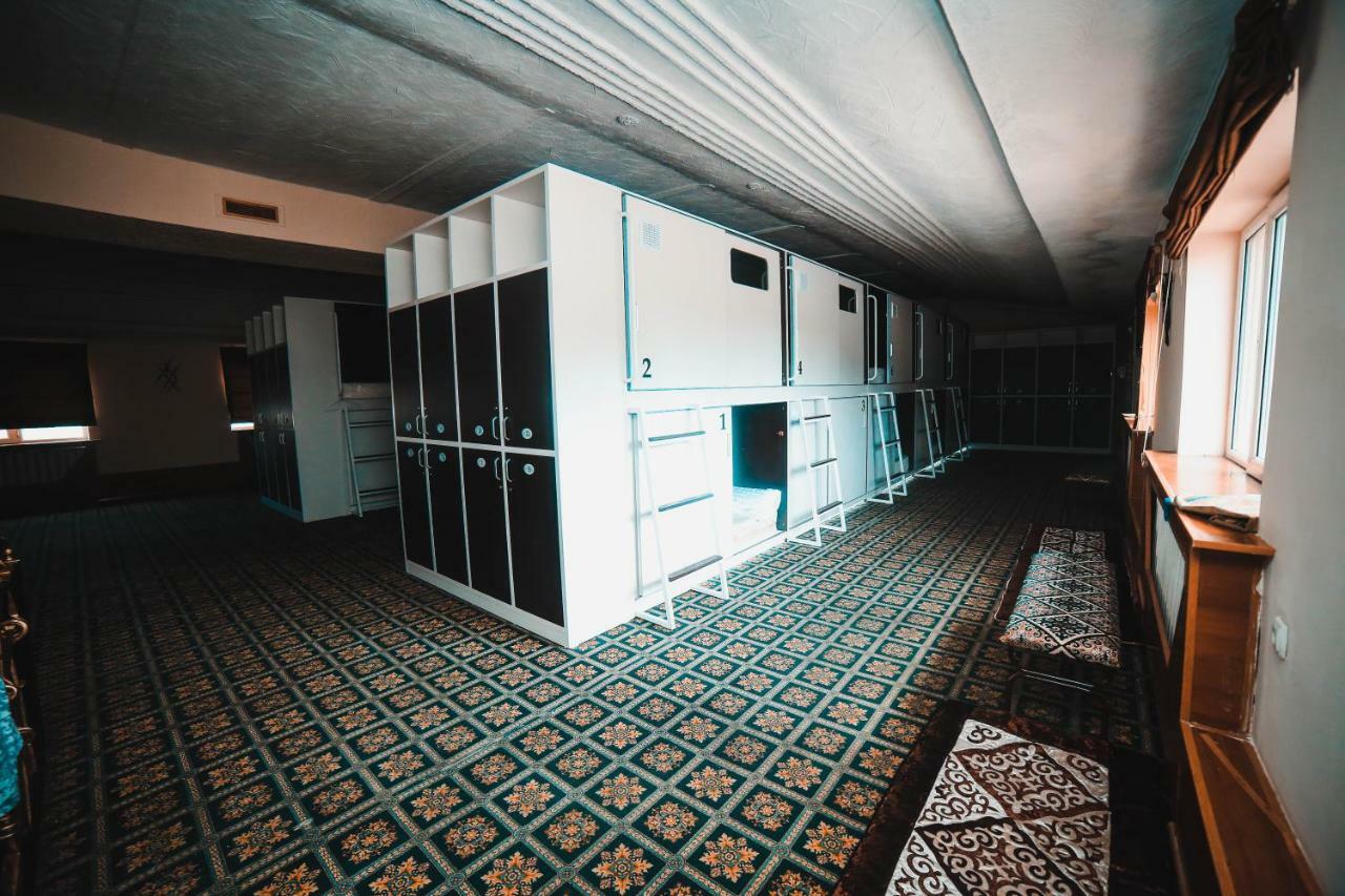 Capsule Hotel Technocave Bishkek Exterior foto